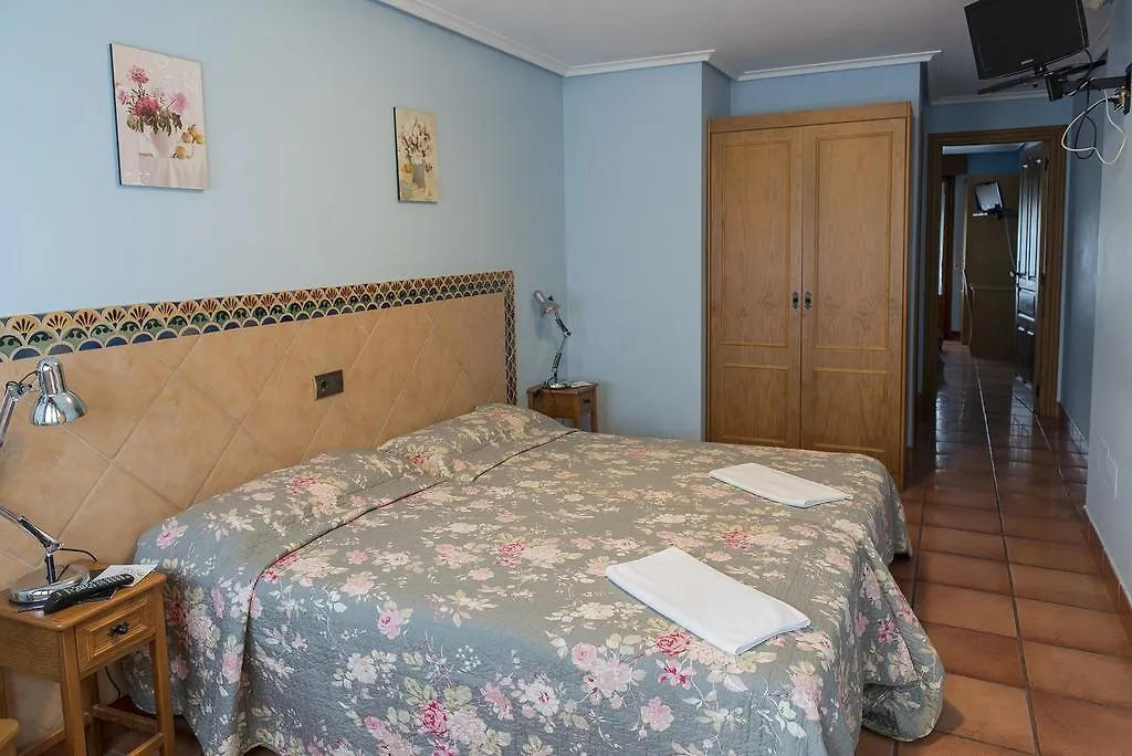 Biazteri Hotel La Guardia Pensión